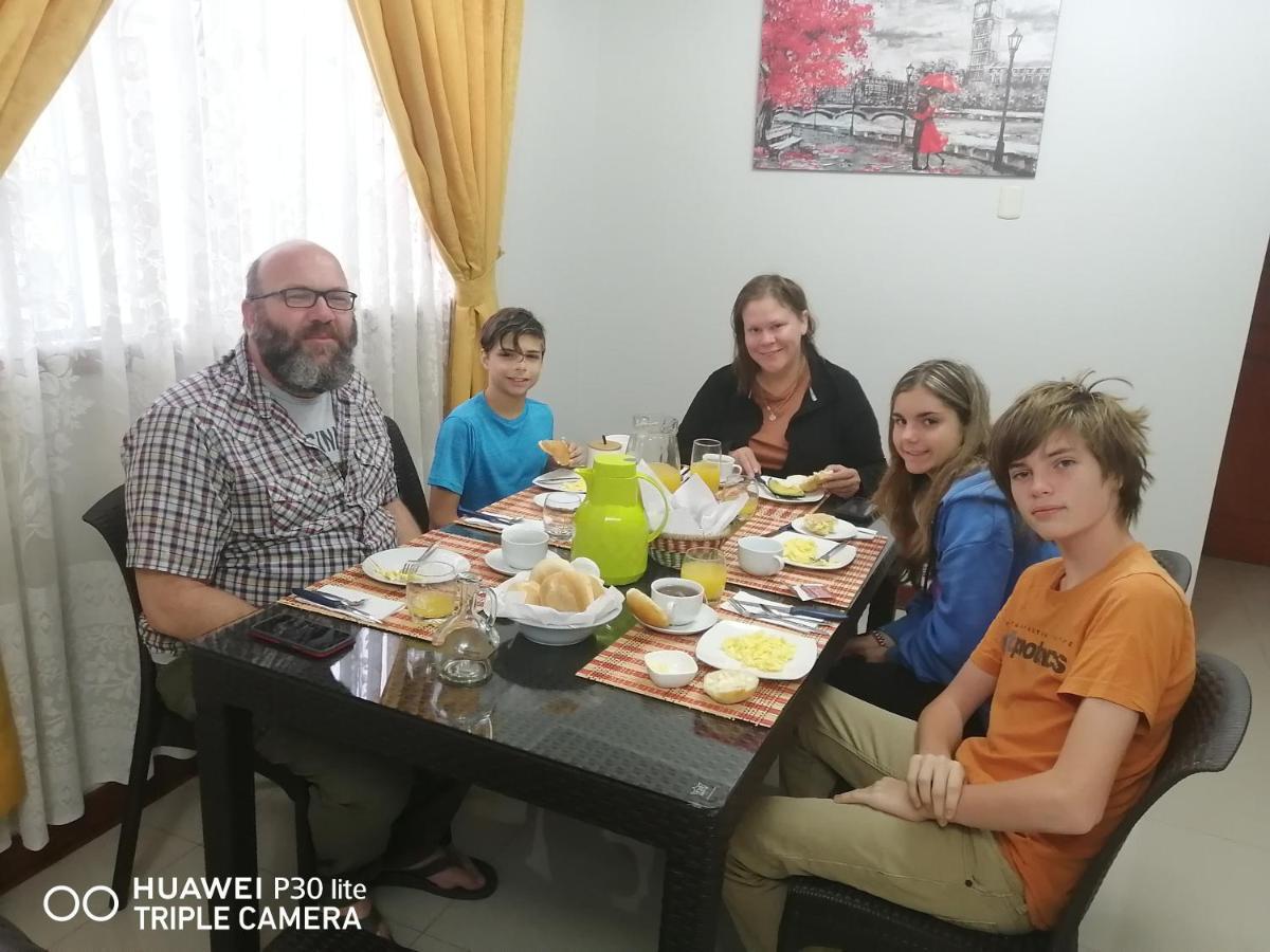 La Familia Nasca House Hotel นัซกา ภายนอก รูปภาพ